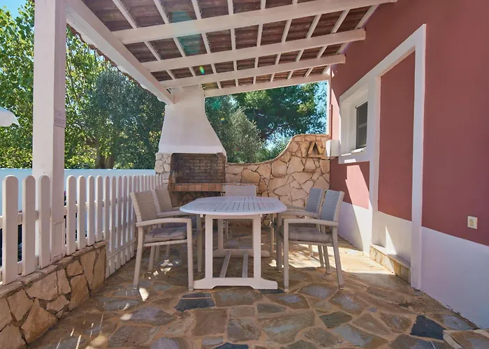 Erato Periyali Villa *