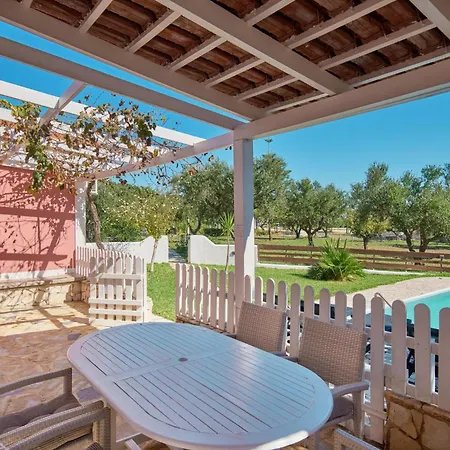 Erato Periyali Βίλα Ανω Βασιλικος