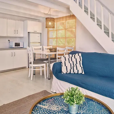 Erato Periyali Ανω Βασιλικος