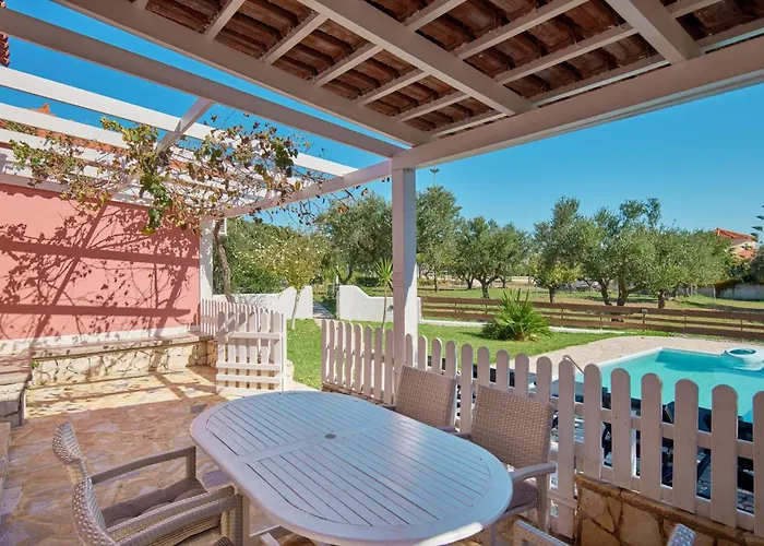 Erato Periyali Βίλα Ανω Βασιλικος